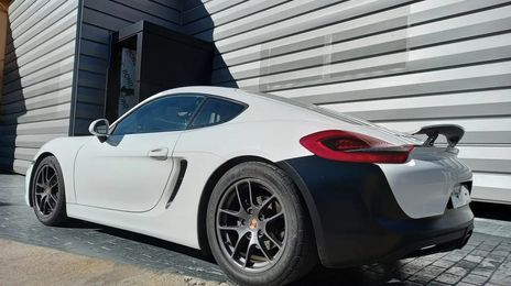 Porsche Cayman • 2014 • 89,000 km