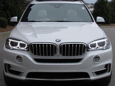 BMW X5 • 2017 • 8,000 km