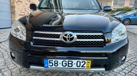 Toyota RAV4 • 2008 • 350,000 km