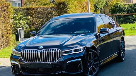 BMW 7 Series • 2019 • 118,300 km