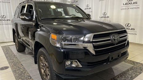 Toyota Land Cruiser • 2020 • 12,258 km