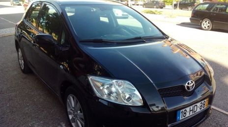 Toyota Auris • 2009 • 170,000 km