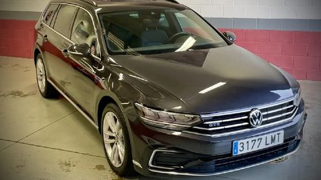 Volkswagen Passat Variant • 2021 • 68,000 km