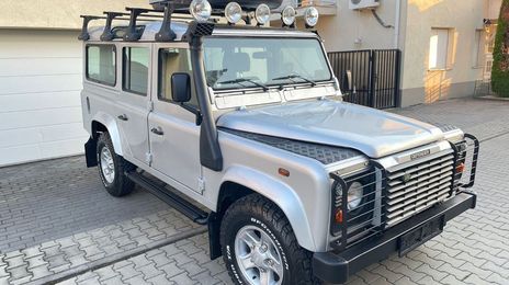 Land Rover Defender • 2003 • 93,320 km