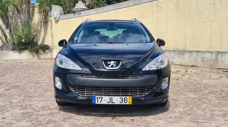Peugeot 308 SW • 2010 • 220,000 km