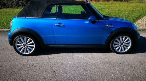 MINI Cooper Cabrio • 2012 • 150,000 km