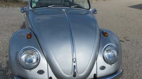 Volkswagen Cabrio • 1996 • 90,000 km