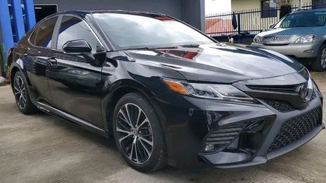 Toyota Camry • 2020 • 25,000 km