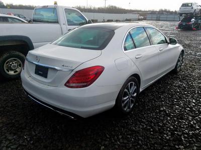 Mercedes-Benz 200 - 300 • 2008 • 32,453 km