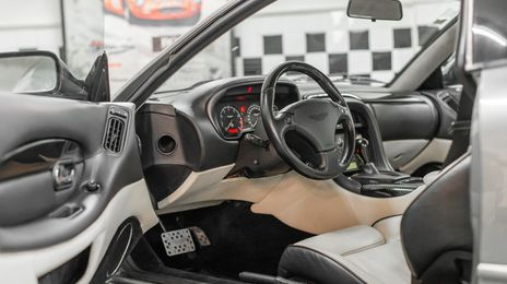 Aston Martin DB7 • 2001 • 75,000 km