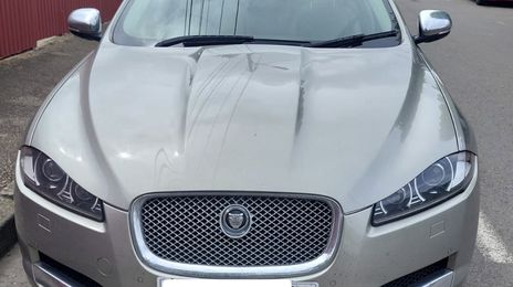 Jaguar XF • 2013 • 135,000 km