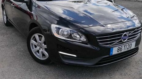 Volvo V60 • 2014 • 186,929 km
