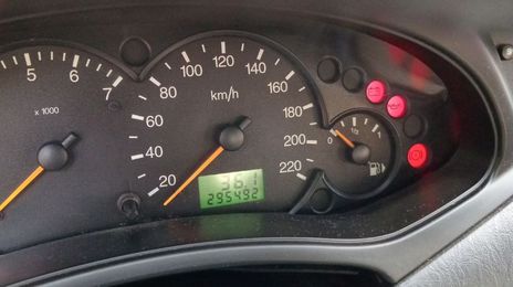 Ford Focus • 2002 • 295,000 km