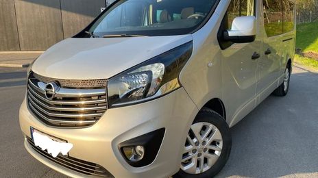 Opel Vivaro • 2017 • 60,000 km