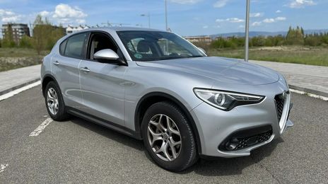 Alfa Romeo Stelvio • 2019 • 25,000 km