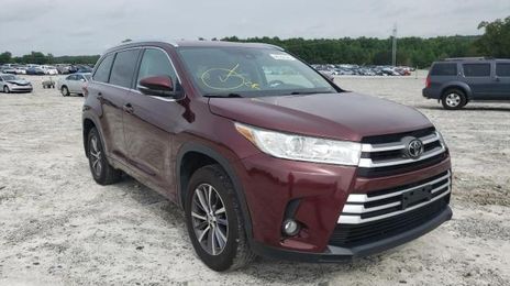 Toyota Highlander • 2017 • 10,000 mi