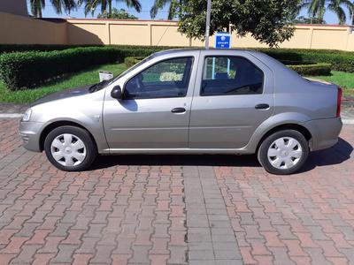 Renault Logan • 2015 • 78,000 km
