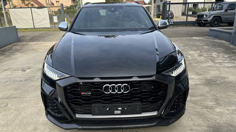 Audi RS Q8 • 2022 • 15 km