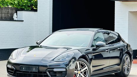 Porsche Panamera • 2018 • 221,000 km