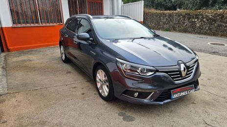 Renault Mégane • 2018 • 200,346 km