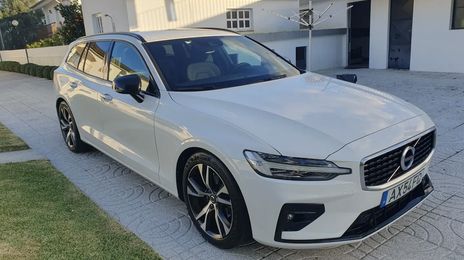 Volvo V60 • 2020 • 138,500 km