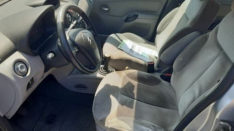 Citroën C3 • 2002 • 300,000 km