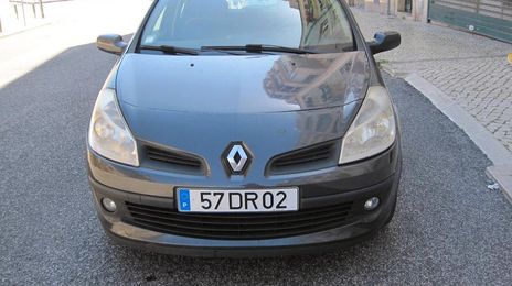 Renault Clio • 2007 • 190,000 km