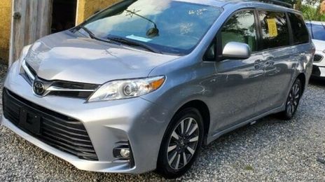 Toyota Sienna • 2018 • 400 km