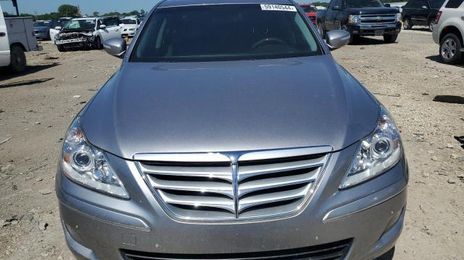 Hyundai Genesis • 2012 • 10,000 mi