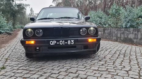 BMW E60 • 1987 • 97,000 km