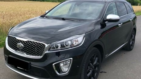 Kia Sorento • 2015 • 131,000 km