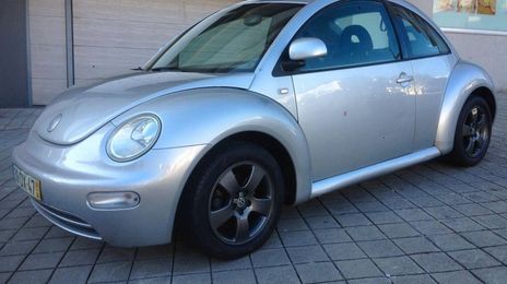 Volkswagen New Beetle • 2000 • 200,000 km