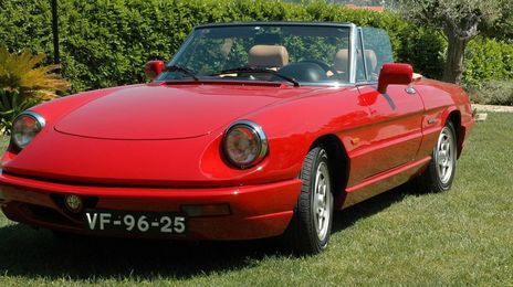 Alfa Romeo Spider • 1999 • 80,000 km