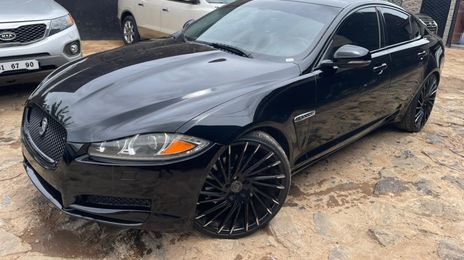 Jaguar XF • 2012 • 66,000 km