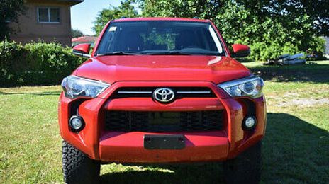 Toyota 4-Runner • 2018 • 3,000 km