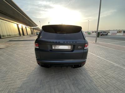 Land Rover Range Rover Sport • 2017 • 25,000 km