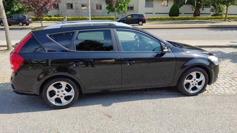 Kia Cee`d SW • 2011 • 110,000 km