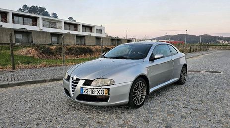 Alfa Romeo GT • 2004 • 300,000 km