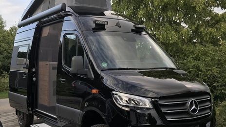 Mercedes-Benz Sprinter • 2023 • 26,000 km