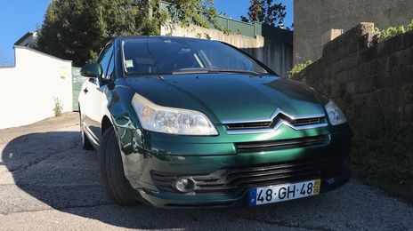 Citroën C4 • 2005 • 200,000 km