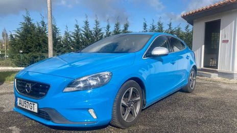 Volvo V40 • 2014 • 198,000 km