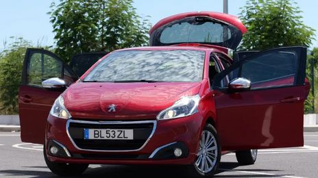 Peugeot 308 • 2016 • 98,000 km