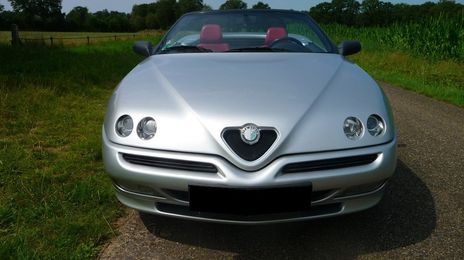 Alfa Romeo Spider • 2003 • 192,000 km
