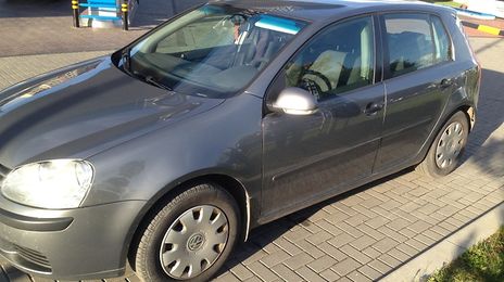 Volkswagen Golf • 2004 • 126,000 km