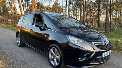 Opel Zafira • 2013 • 199,665 km