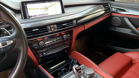 BMW X6 • 2020 • 1,580 km