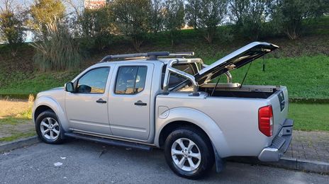 Nissan Navara • 2010 • 320,000 km