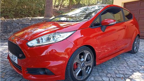 Ford C-Max Hybrid • 2014 • 120,000 km