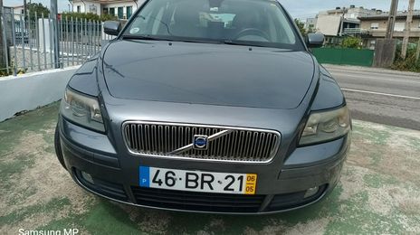 Volkswagen Passat • 2012 • 200,000 km