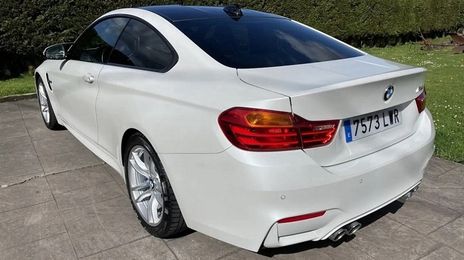BMW M4 • 2015 • 156,300 km